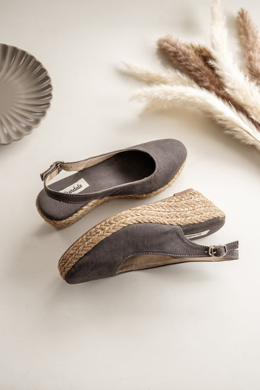 Lora Abaca Wedges
