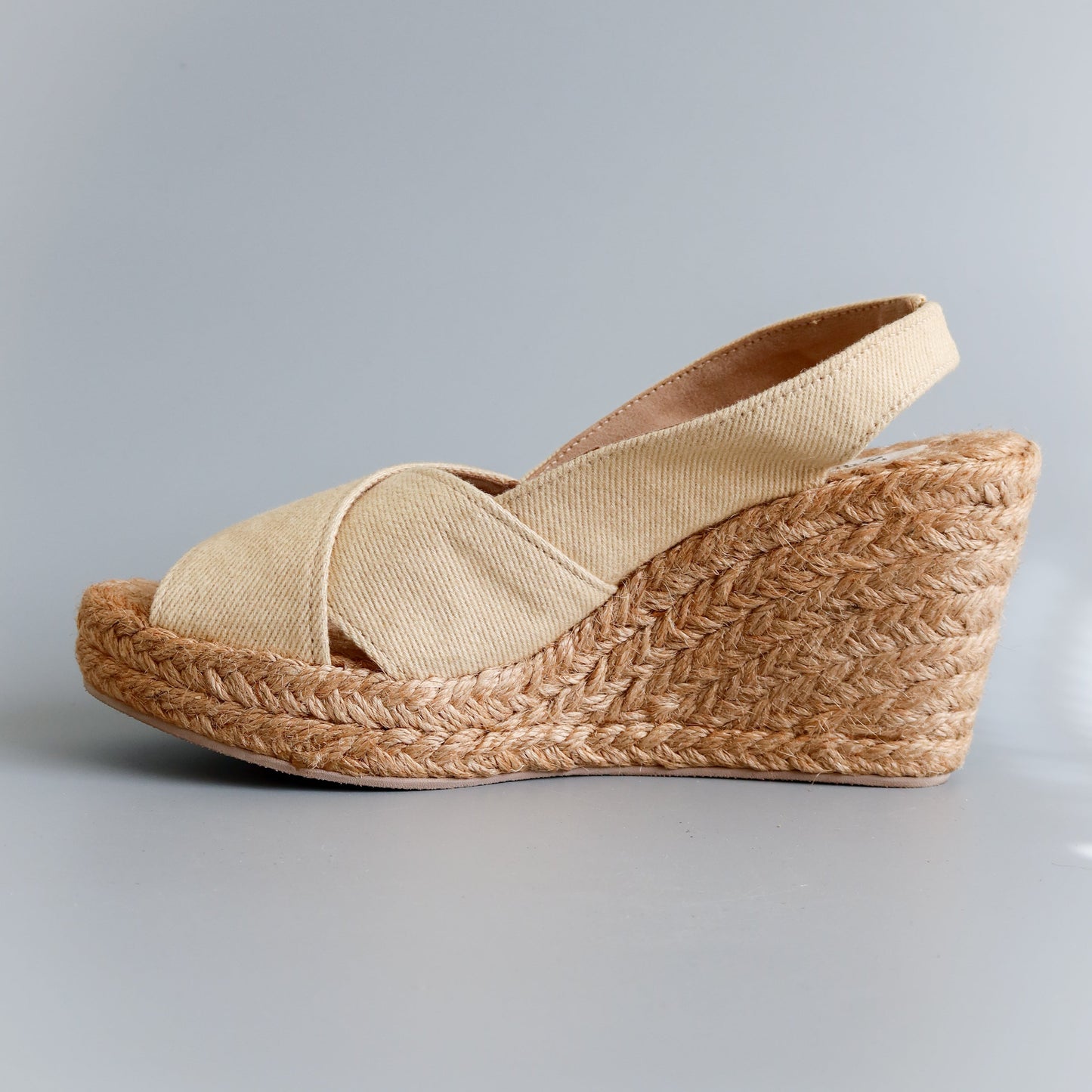 Maya Abaca Wedge